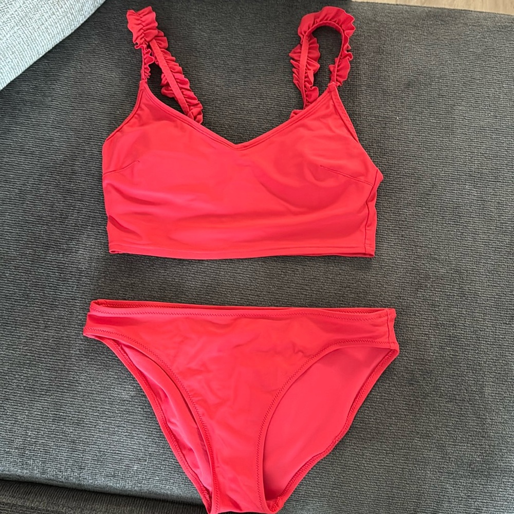 Aerie Women’s tankini with ruffled straps
